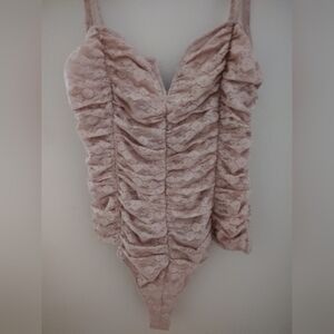 NWT Le Lis Lace Bodysuit in Soft Pink